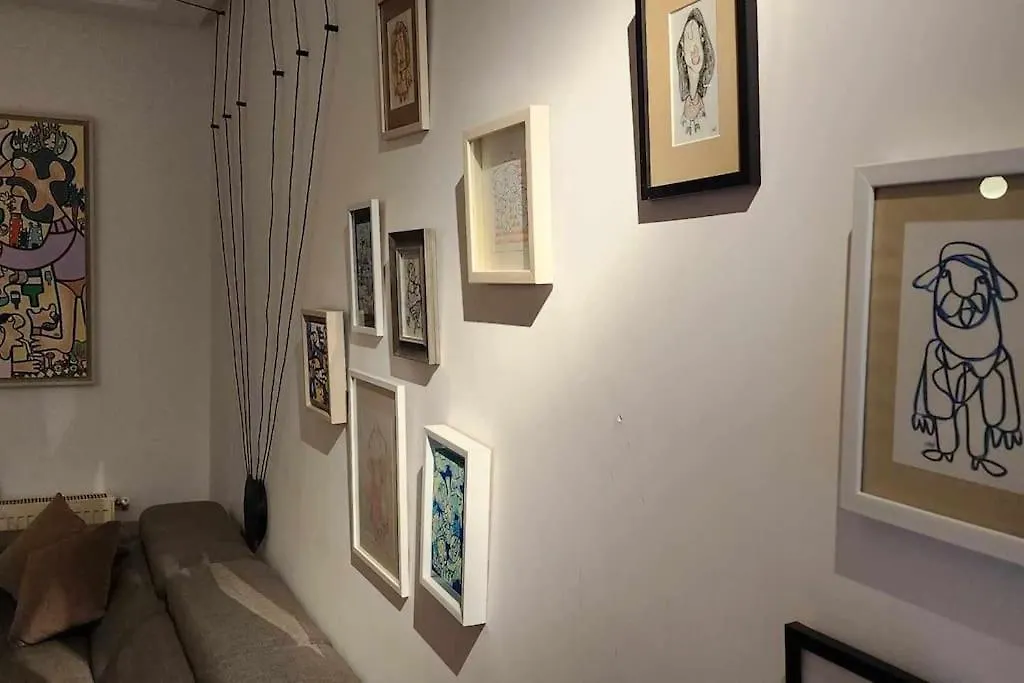 Un Logement Artistique, Chic Et Contemporain Tunis