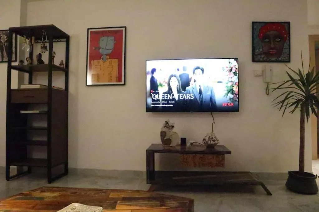 Apartment Un Logement Artistique, Chic Et Contemporain Tunis