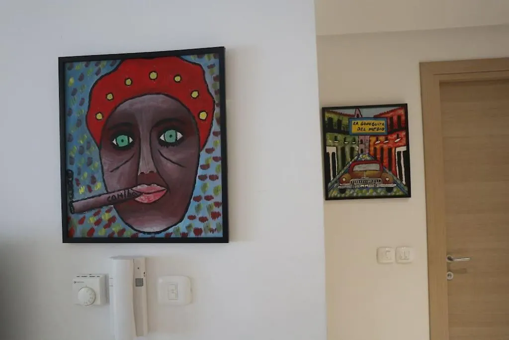 Un Logement Artistique, Chic Et Contemporain Tunis