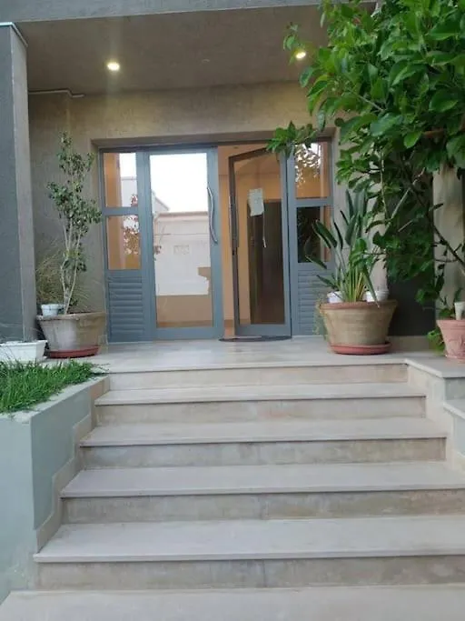 Un Logement Artistique, Chic Et Contemporain Tunis Tunisia